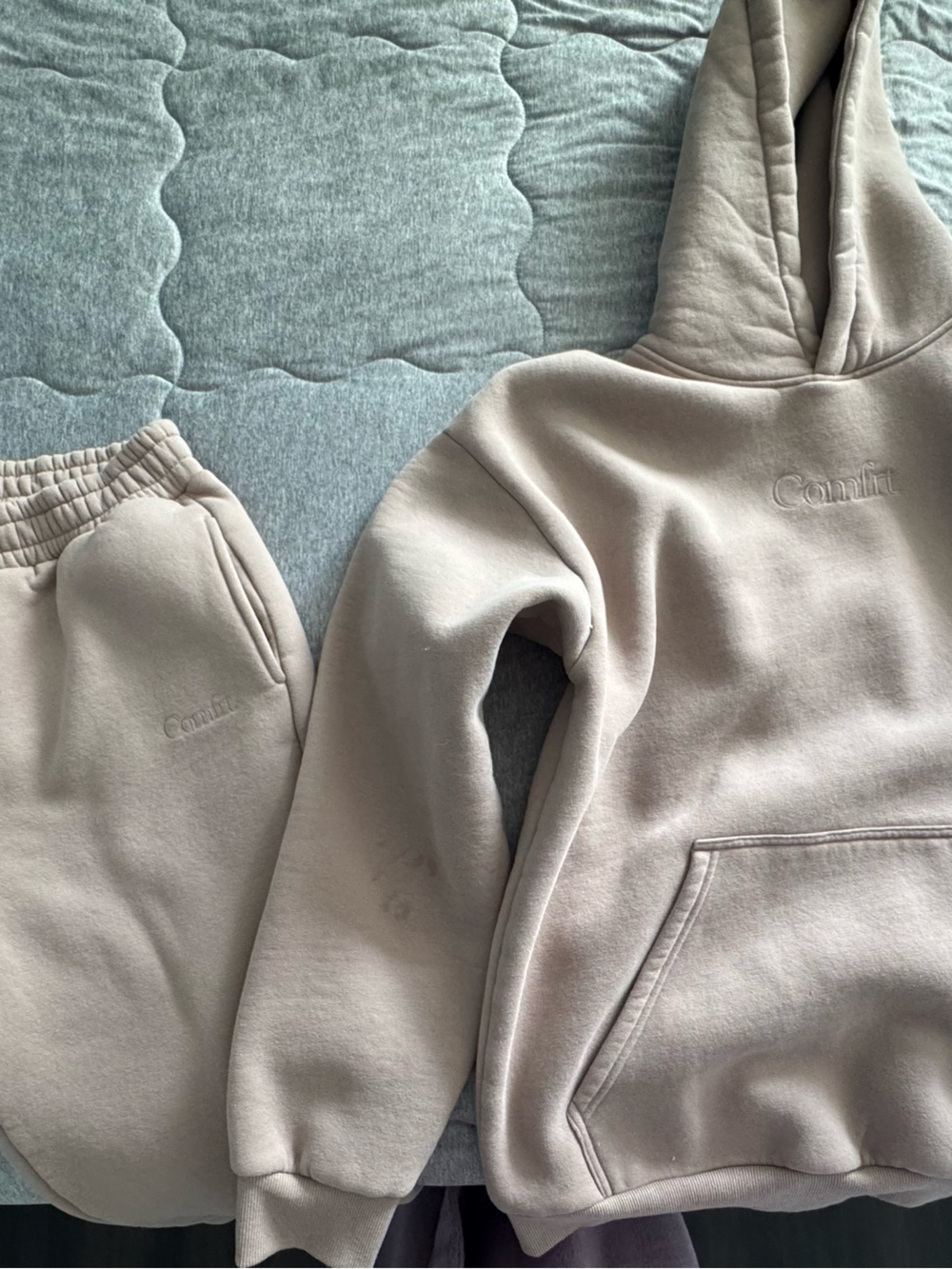 Comfrt hoodie and joggers